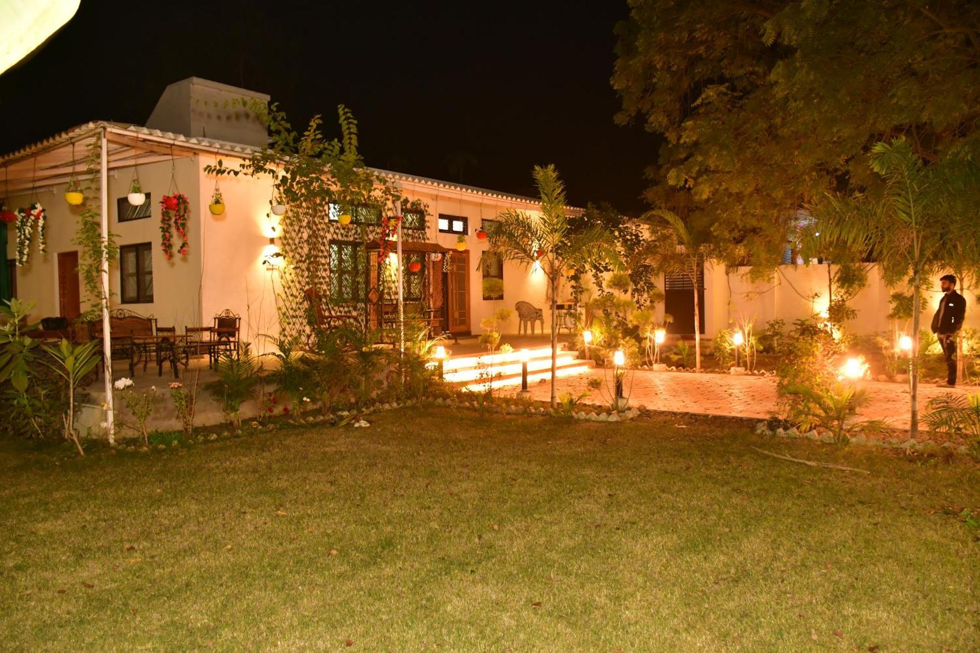 Gc Farms Villa Ayodhya Exteriör bild
